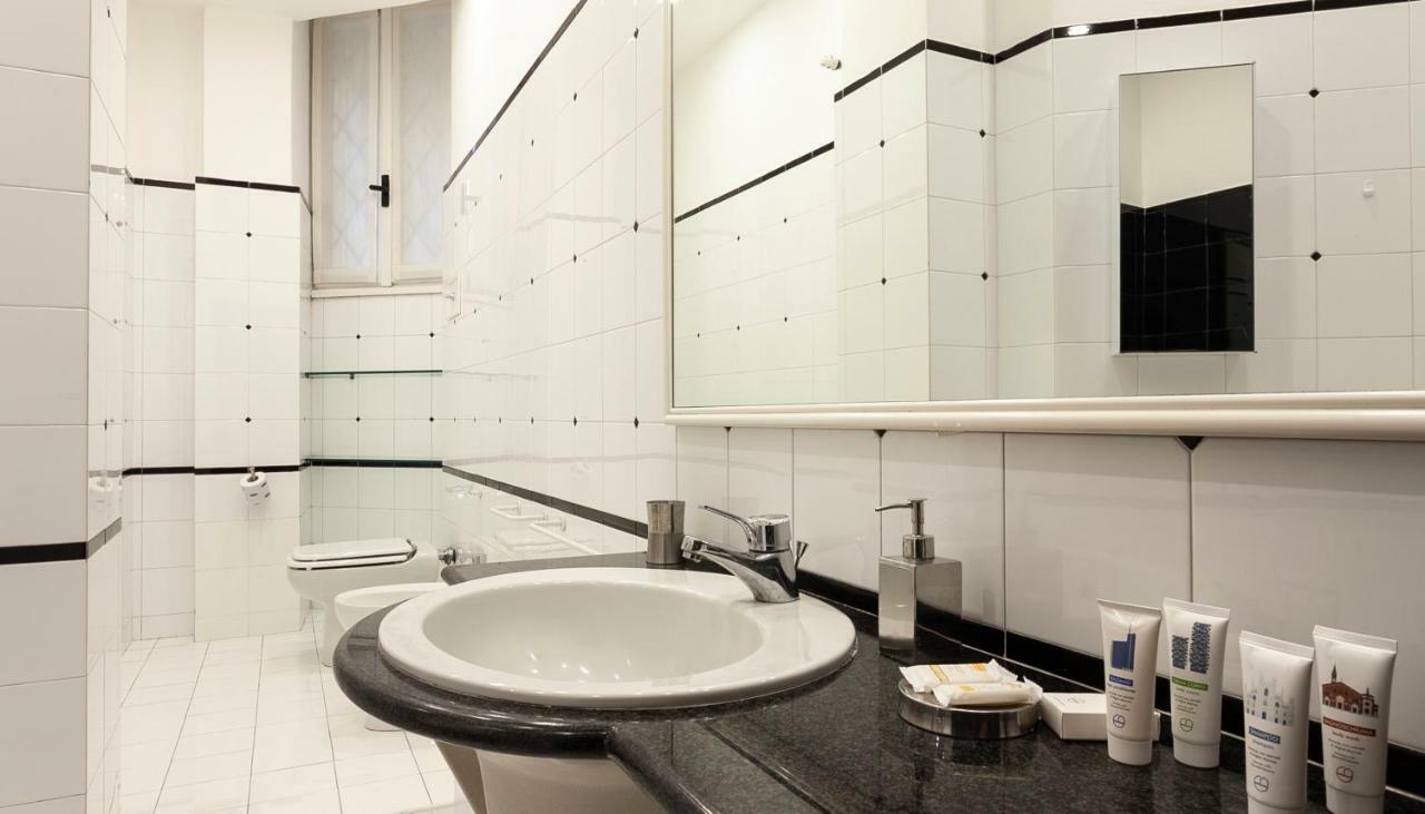 Italianway-Urbano III Appartement Milaan Buitenkant foto
