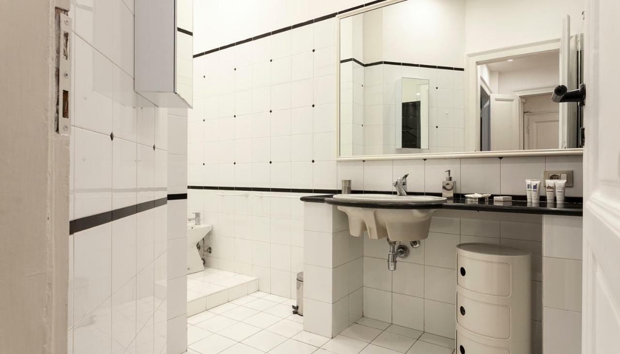 Italianway-Urbano III Appartement Milaan Buitenkant foto